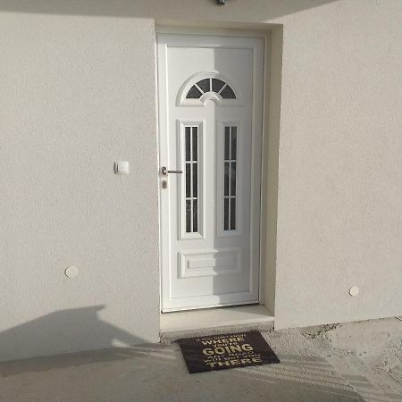Apartment Zaklopatica Lastovo Exterior photo